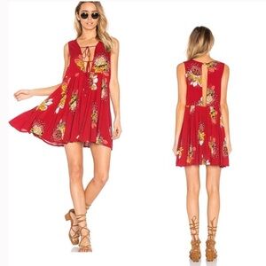 FREE PEOPLE Boho Lovely Day Red Floral Sleeveless Tie Front Dress size XS / S